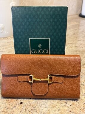 GUCCI HORSEBIT CONTINENTAL WALLET